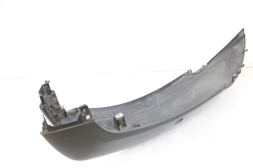 photo de CARENADO TRASERO DERECHA PIAGGIO MP3 HPE 350 (2018 - 2020) - Detalle de la pieza