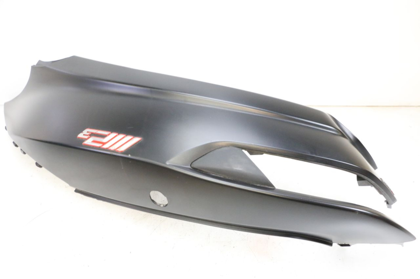 photo de CARENADO TRASERO DERECHA PIAGGIO MP3 HPE 350 (2018 - 2020) - Primer plano técnico