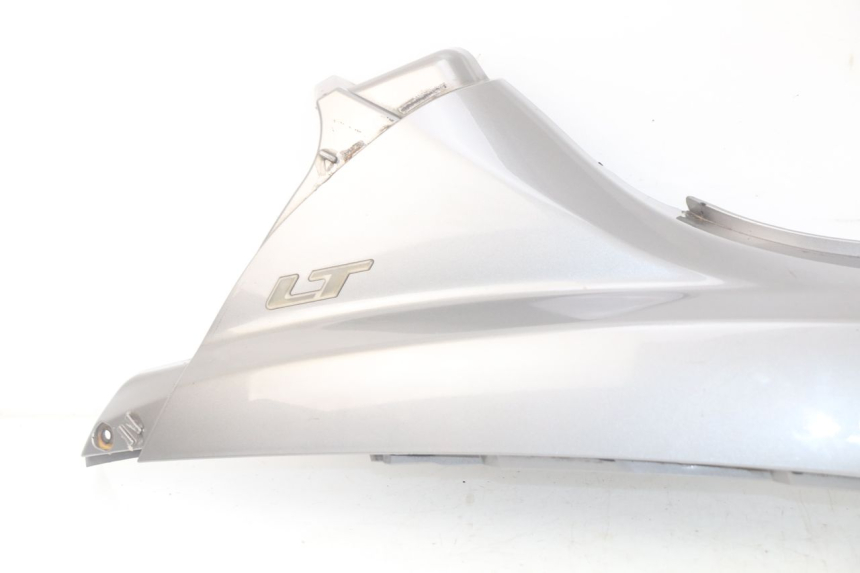 photo de CARENADO TRASERO DERECHA PIAGGIO MP3 LT 400 (2007 - 2012) - Estado de la superficie y material