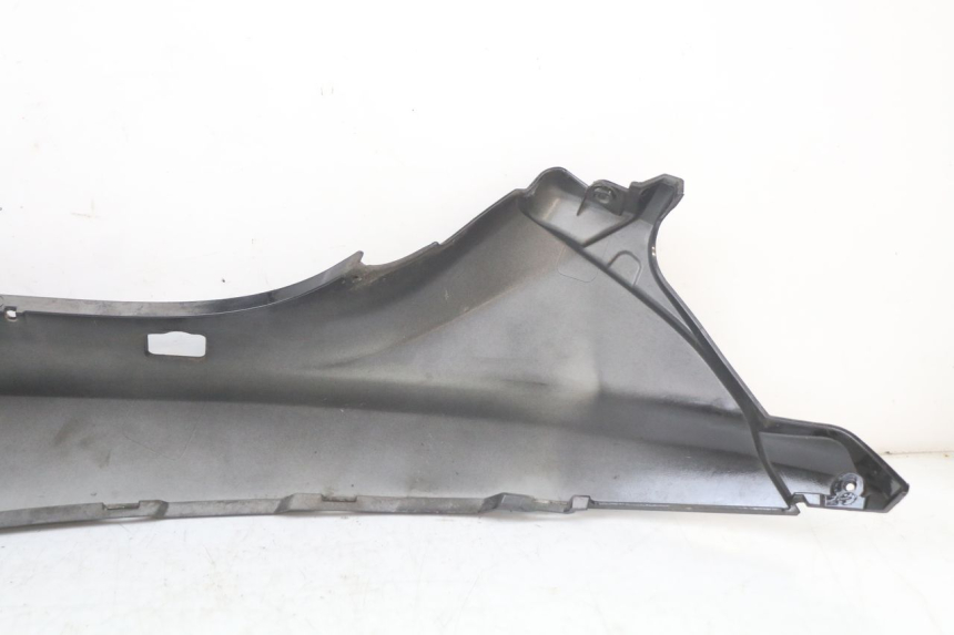 photo de CARENADO TRASERO DERECHA PIAGGIO MP3 LT 400 (2007 - 2012) - Marcados y referencias originales