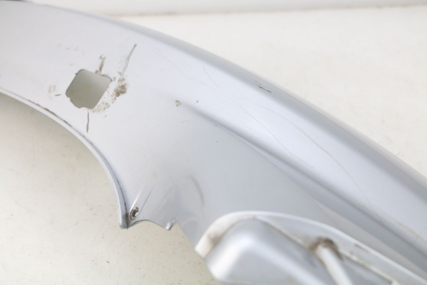 photo de FLANCO TRASERO DERECHO PIAGGIO MP3 125 (2006 - 2014) - Estado de la superficie y material