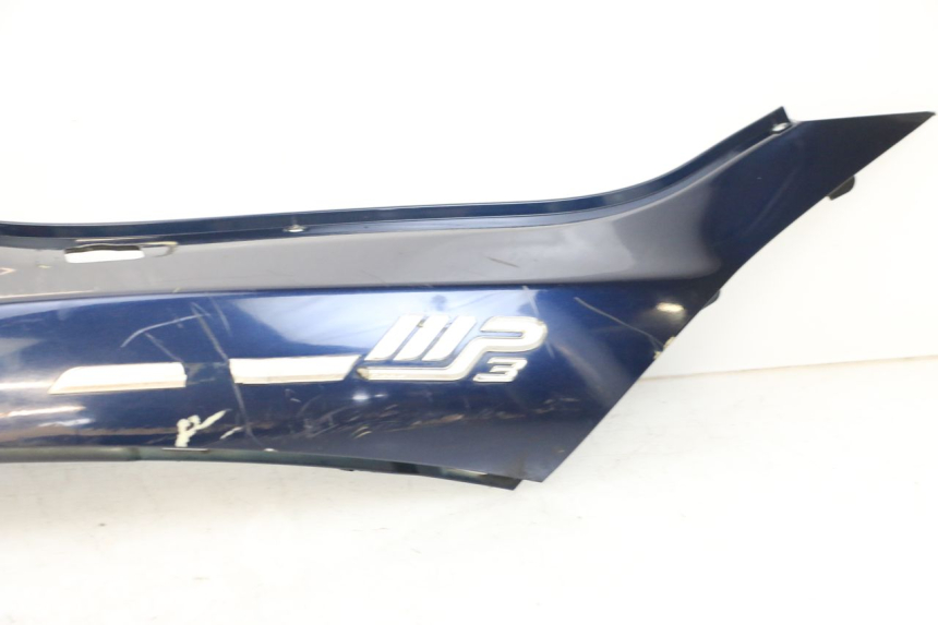 photo de FLANCO TRASERO DERECHO PIAGGIO MP3 125 (2006 - 2014) - Primer plano técnico