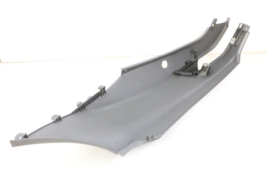 photo de FLANCO TRASERO DERECHO PIAGGIO MP3 500 (2014 - 2017) - Vista general del producto