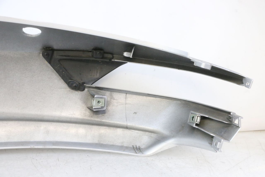 photo de FLANCO TRASERO DERECHO PIAGGIO MP3 500 (2014 - 2017) - Zoom estado de uso