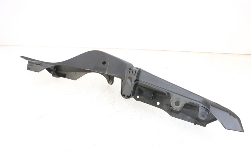 photo de CARENADO TRASERO DERECHA YAMAHA MT-07 MT07 ABS 700 (2018 - 2020) - Características distintivas