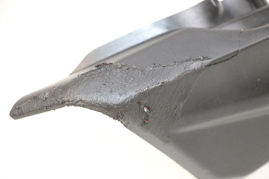 photo de CARENADO TRASERO DERECHA YAMAHA MT-07 MT07 ABS 700 (2018 - 2020) - Zoom sobre los componentes