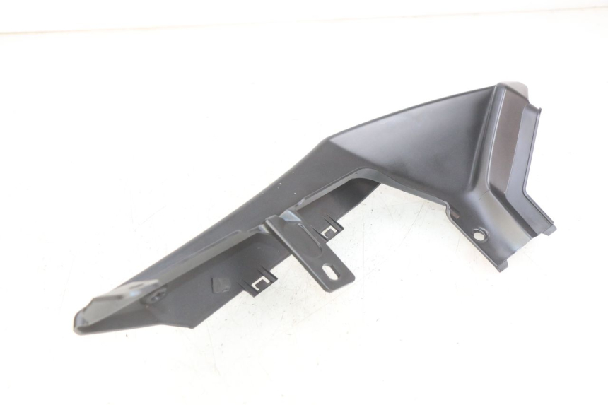 photo de FLANCO TRASERO DERECHO YAMAHA MT ABS 125 (2014 - 2018) - Estado de la superficie y material
