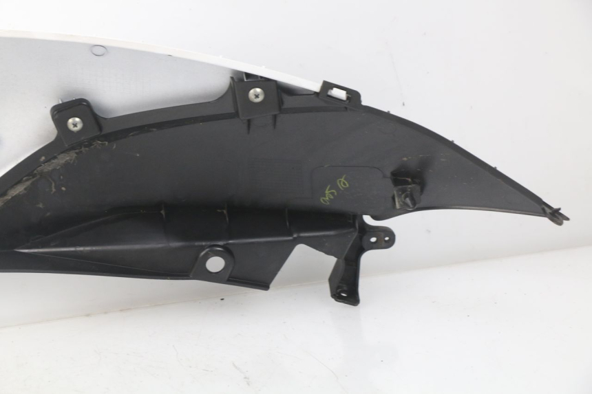 photo de CARENADO TRASERO DERECHA MBK MW TRYPTIK 125 (2017 - 2022) - Vista general del producto