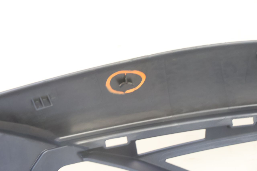 photo de CARENADO TRASERO DERECHA YAMAHA N-MAX NMAX 125 (2021 - 2024) - Características distintivas