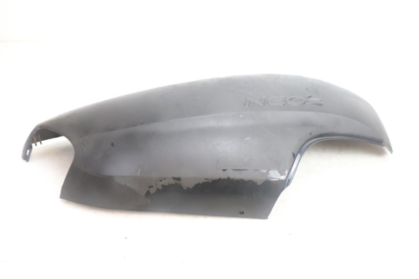 photo de CARENADO TRASERO DERECHA YAMAHA NEO'S NEOS 2T 50 (1998 - 2007) - Primer plano técnico