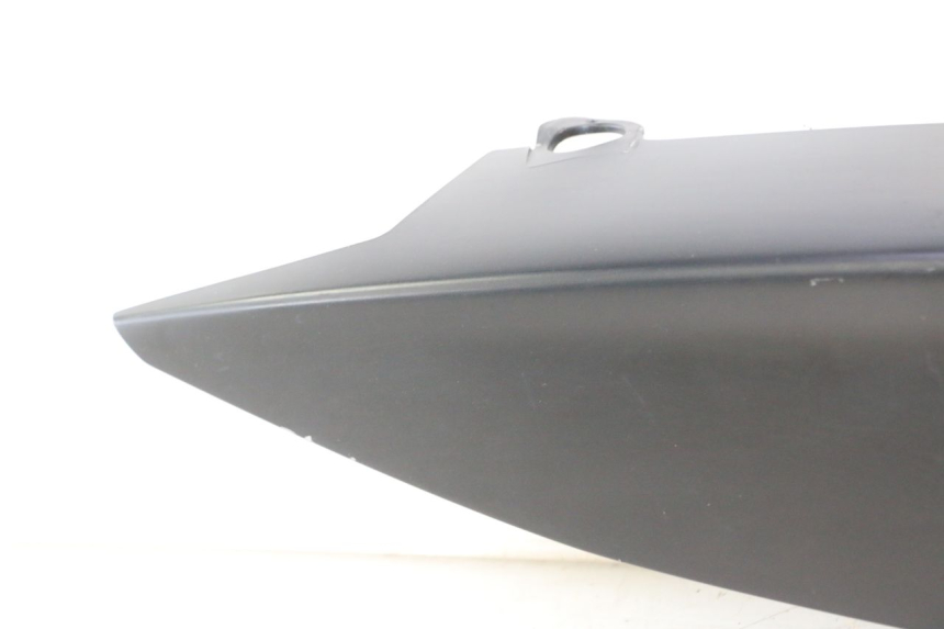 photo de CARENADO TRASERO DERECHA PIAGGIO NEW TYPHOON 50 (2018 - 2021) - Detalle de la pieza
