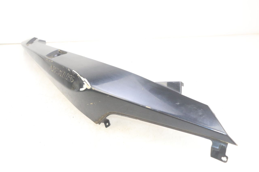 photo de FLANCO TRASERO DERECHO GILERA NEXUS 125 (2007 - 2009) - Estado de la superficie y material