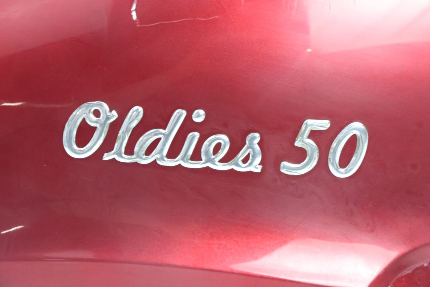 photo de CARENADO TRASERO DERECHA JM MOTORS OLDIES 4T 50 (2010 - 2020) - Otra perspectiva