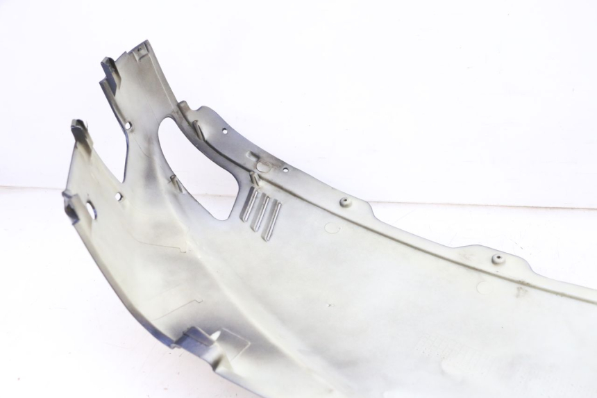 photo de CARENADO TRASERO DERECHA JM MOTORS OLDIES GT 4T 50 (2018 - 2025) - Zoom estado de uso