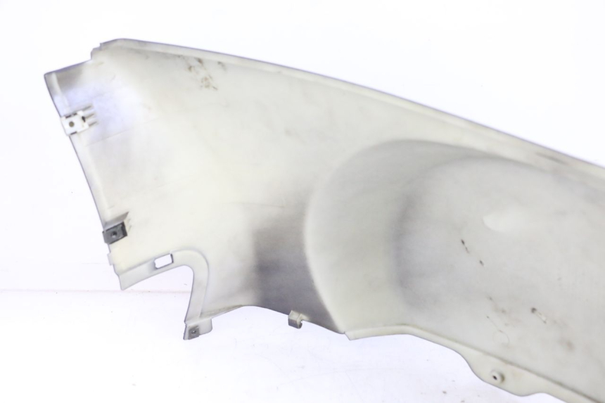 photo de CARENADO TRASERO DERECHA JM MOTORS OLDIES GT 4T 50 (2018 - 2025) - Primer plano técnico