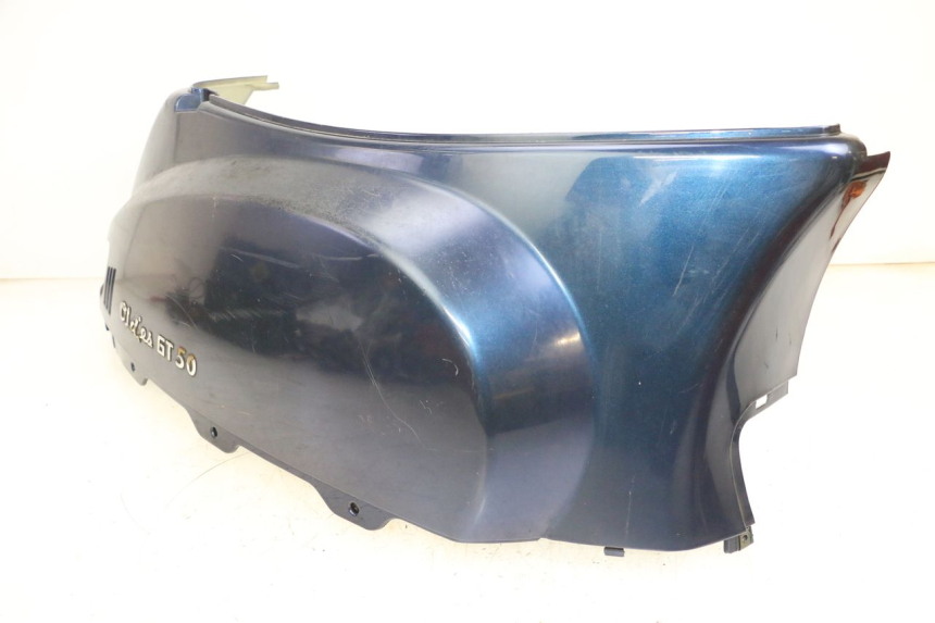 photo de CARENADO TRASERO DERECHA JM MOTORS OLDIES GT 4T 50 (2018 - 2025) - Estado de la superficie y material