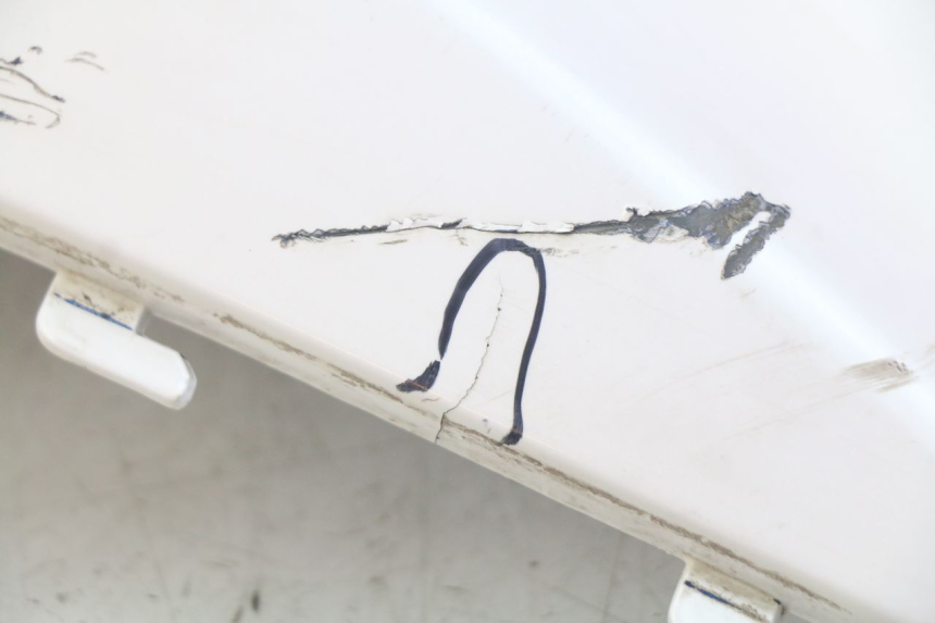 photo de FLANCO TRASERO DERECHO SYM ORBIT 2 4T 50 (2018 - 2022) - Marcados y referencias originales