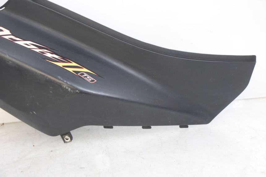 photo de FLANCO TRASERO DERECHO SYM ORBIT 2 TS 2T 50 (2011 - 2016) - Primer plano técnico