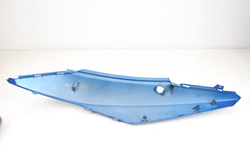 photo de CARENADO TRASERO DERECHA SYM ORBIT III 3 4T 50 (2021 - 2025) - Primer plano técnico