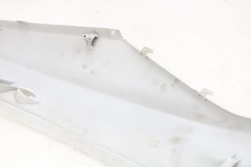 photo de FLANCO TRASERO DERECHO SYM ORBIT III 3 4T 50 (2018 - 2021) - Primer plano técnico