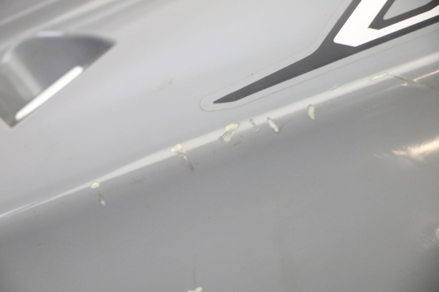 photo de CARENADO TRASERO DERECHA SYM ORBIT III 3 4T 50 (2021 - 2025) - Primer plano técnico