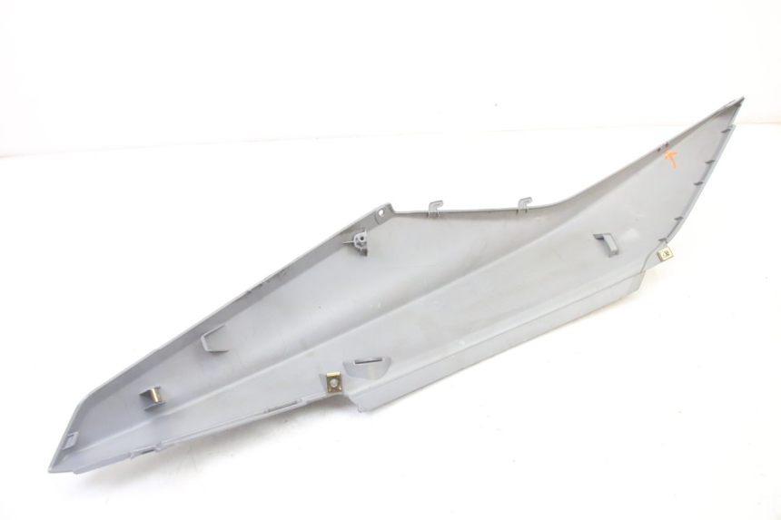 photo de CARENADO TRASERO DERECHA SYM ORBIT III 3 4T 50 (2021 - 2025) - Marcados y referencias originales