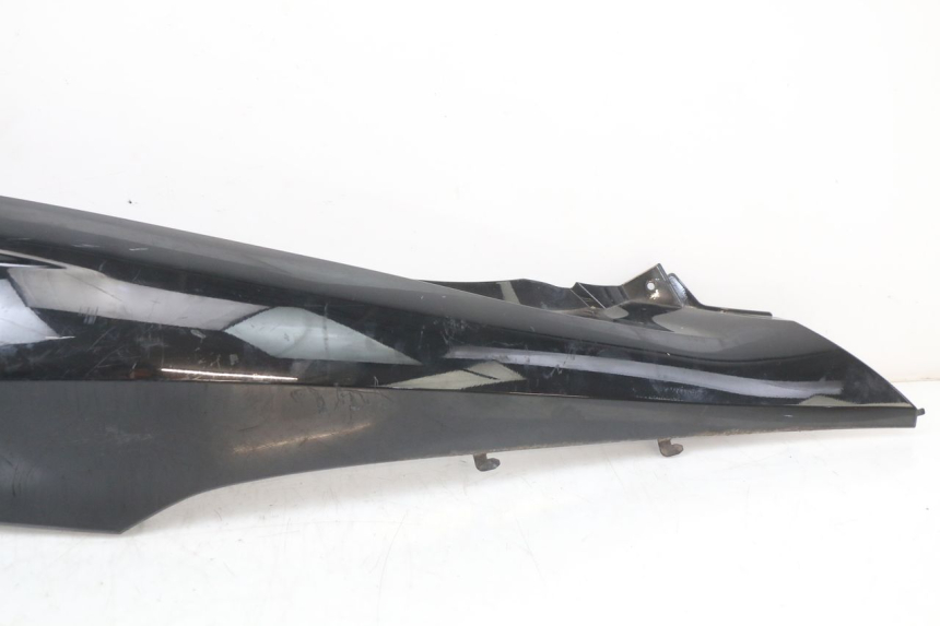 photo de CARENADO TRASERO DERECHA HONDA PCX (JF28) 125 (2009 - 2011) - Otra perspectiva