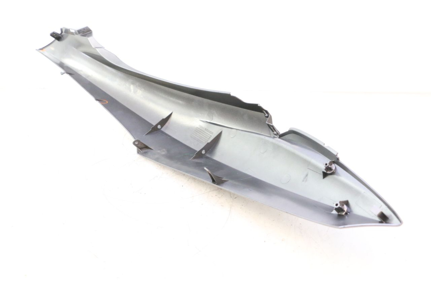 photo de CARENADO TRASERO DERECHA HONDA PCX (JF28) 125 (2009 - 2011) - Estado de la superficie y material