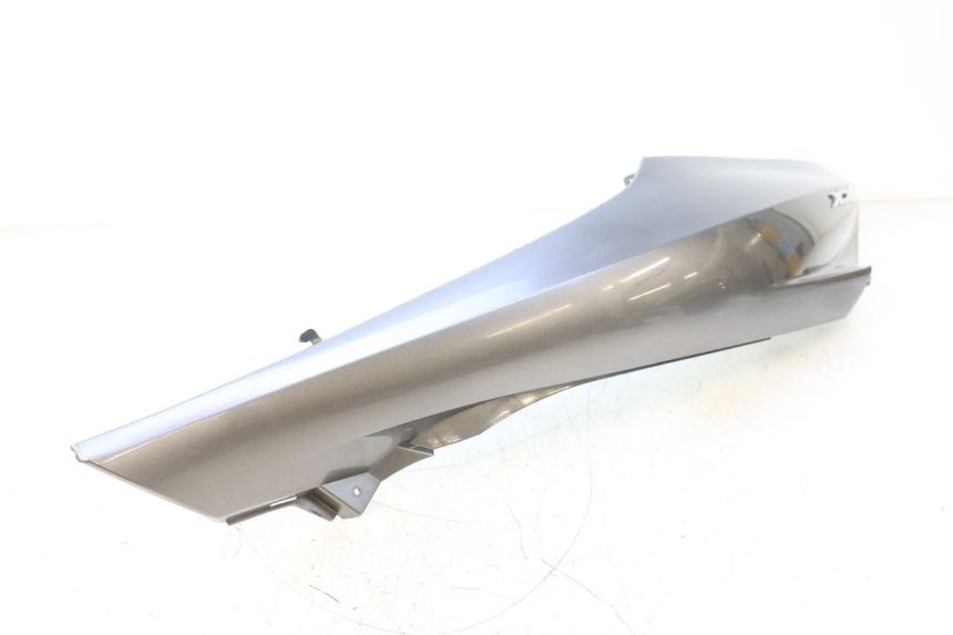 photo de CARENADO TRASERO DERECHA HONDA PCX (JF28) 125 (2009 - 2011) - Marcados y referencias originales