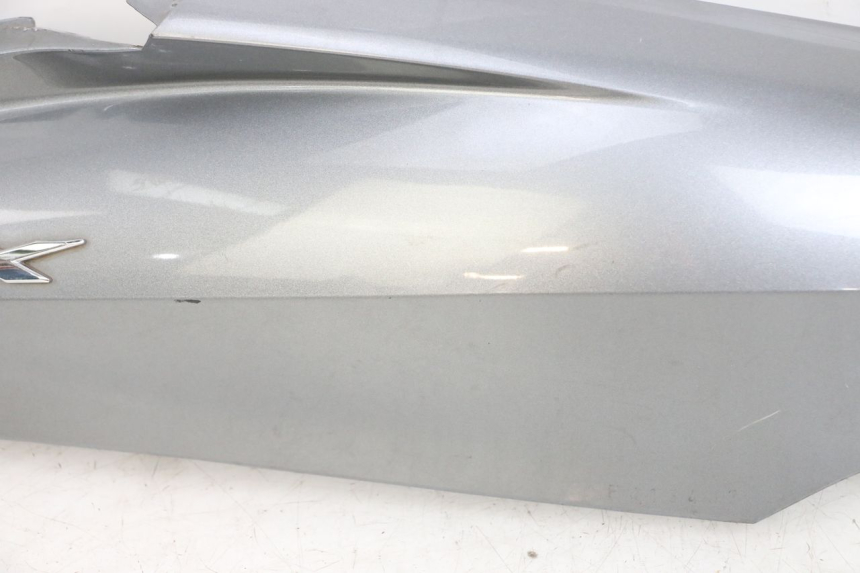 photo de FLANCO TRASERO DERECHO HONDA PCX (JF47) 125 (2012 - 2013) - Marcados y referencias originales