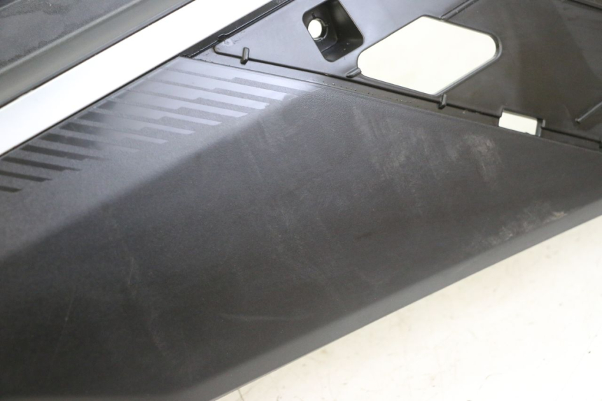 photo de FLANCO TRASERO DERECHO PEUGEOT TWEET 4T 50 (2023 - 2025) - Detalle de la pieza