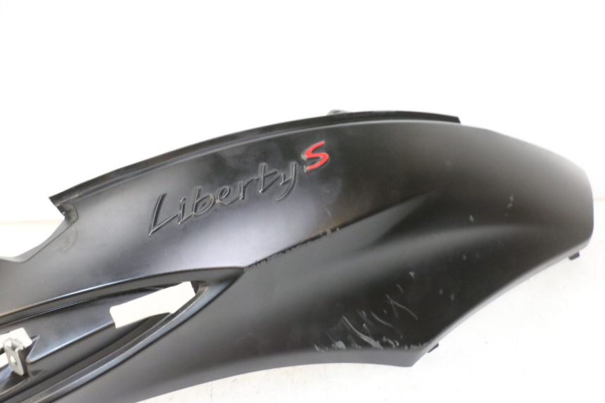 photo de CARENADO TRASERO DERECHA PIAGGIO LIBERTY IGET 4T 50 (2021 - 2025) - Detalles de los puntos de fijación