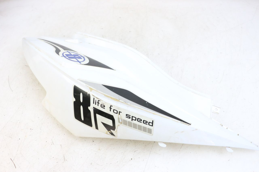 photo de CARENADO TRASERO DERECHA EUROCKA R8 4T 50 (2013 - 2022) - Zoom sobre los componentes