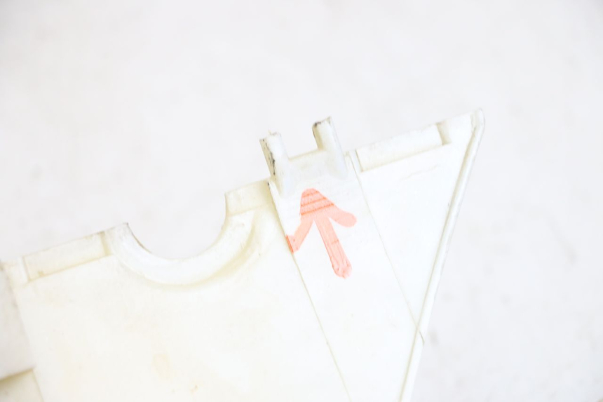 photo de CARENADO TRASERO DERECHA EUROCKA R8 4T 50 (2013 - 2022) - Detalles de los puntos de fijación