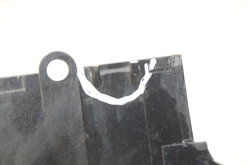 photo de FLANCO TRASERO DERECHO DAELIM S2 FI 125 (2008 - 2017) - Primer plano técnico