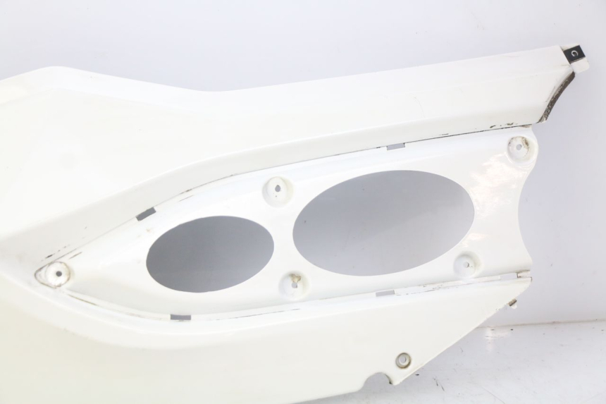 photo de FLANCO TRASERO DERECHO DAELIM S3 125 (2010 - 2017) - Primer plano de alta resolución