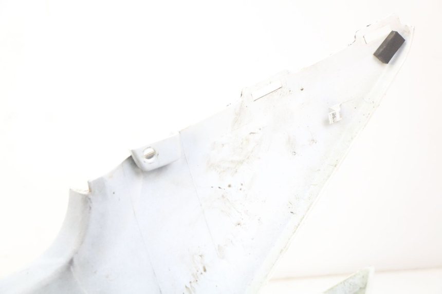 photo de FLANCO TRASERO DERECHO DAELIM S3 125 (2010 - 2017) - Detalles de los puntos de fijación