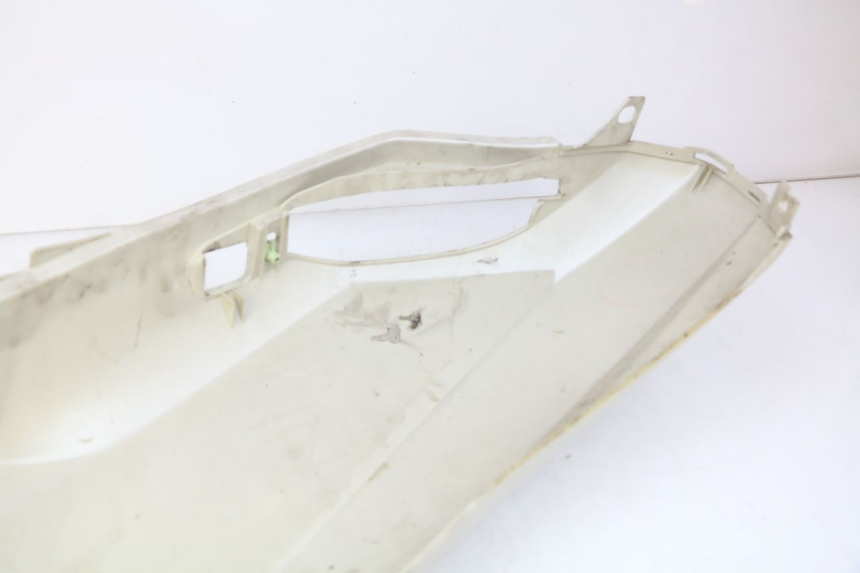 photo de FLANCO TRASERO DERECHO PEUGEOT SATELIS 125 (2010 - 2012) - Primer plano técnico