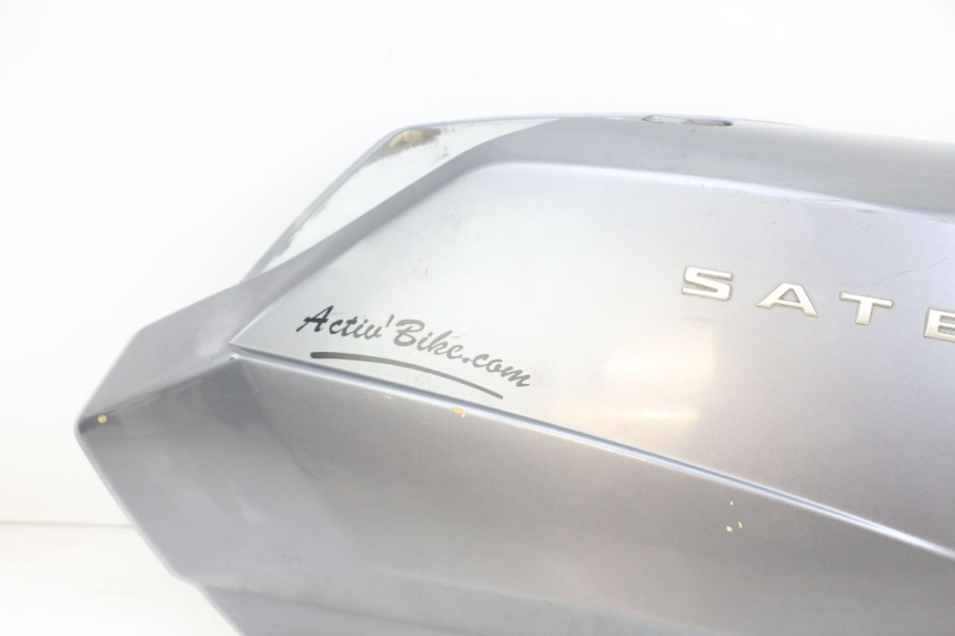 photo de FLANCO TRASERO DERECHO PEUGEOT SATELIS 125 (2006 - 2009) - Características distintivas