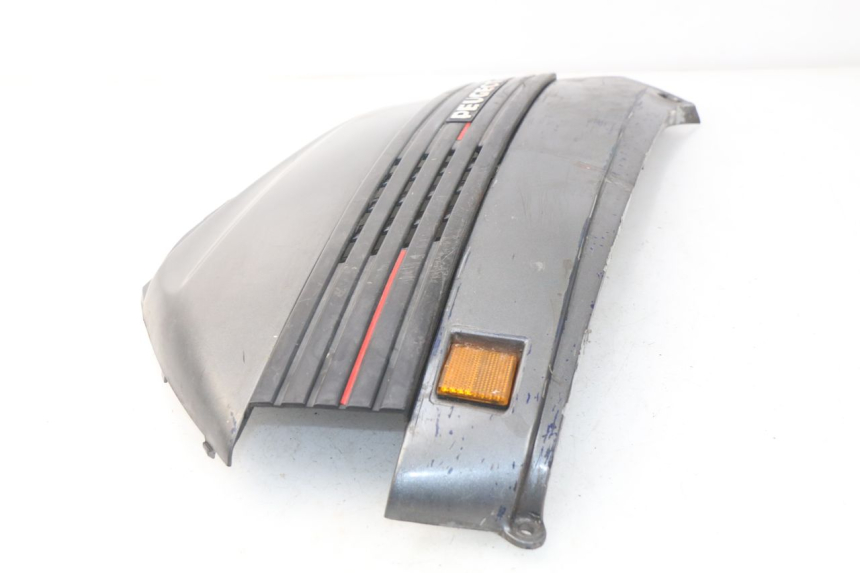 photo de CARENADO TRASERO DERECHA PEUGEOT SC 50 (1988 - 1992) - Detalles de los puntos de fijación