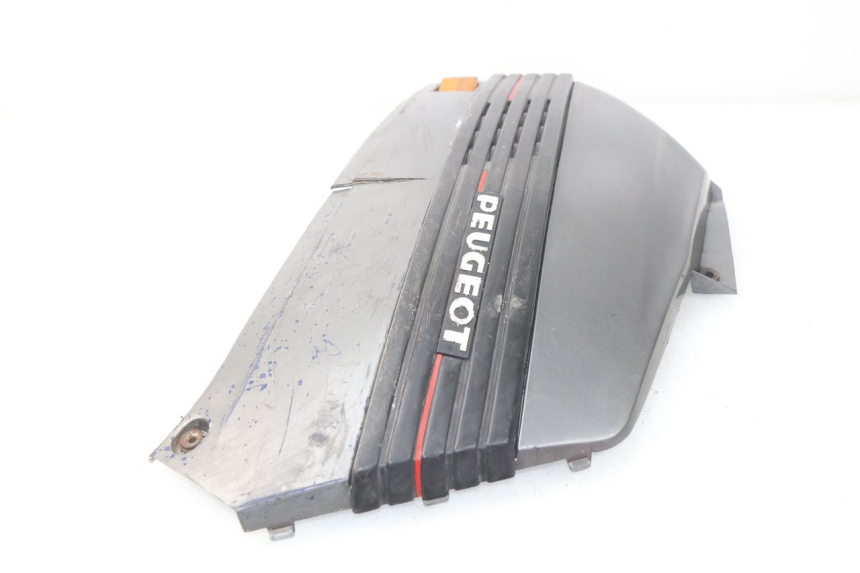 photo de CARENADO TRASERO DERECHA PEUGEOT SC 50 (1988 - 1992) - Recambio usado revisado