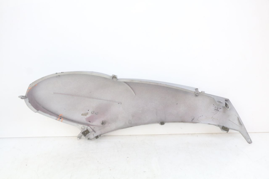 photo de FLANCO TRASERO DERECHO APRILIA SCARABEO LIGHT 125 (2007 - 2011) - Detalles de los puntos de fijación