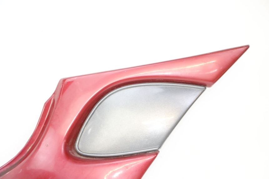 photo de CARENADO TRASERO DERECHA TRIUMPH SPRINT 900 (1995 - 1998) - Características distintivas