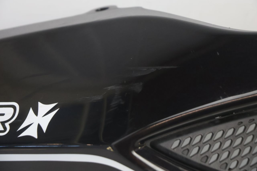 photo de CARENADO TRASERO DERECHA CAN-AM SPYDER RS 1000 (2008 - 2012) - Zoom estado de uso