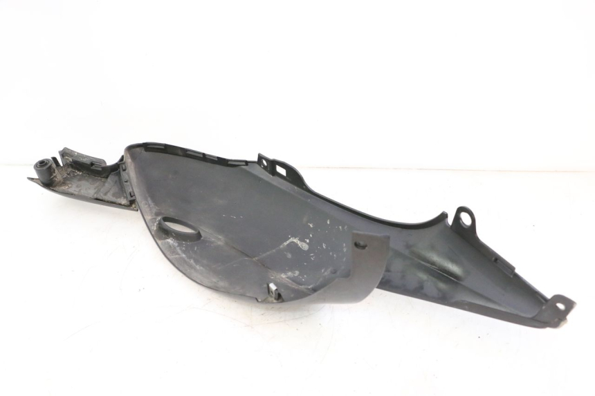 photo de CARENADO TRASERO DERECHA GILERA STALKER 50 (2004 - 2014) - Estado de la superficie y material
