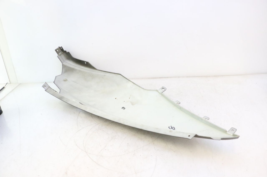 photo de CARENADO TRASERO DERECHA RAZZO STEED 125 (2012 - 2018) - Detalle de la pieza