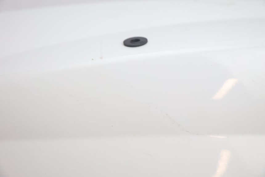 photo de CARENADO TRASERO DERECHA PEUGEOT STREETZONE NAKED 2T 50 (2014 - 2018) - Primer plano técnico
