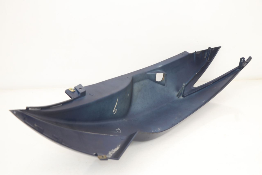 photo de CARENADO TRASERO DERECHA PEUGEOT SUM UP 125 (2008 - 2013) - Otra perspectiva