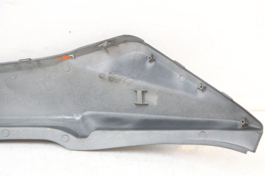 photo de CARENADO TRASERO DERECHA KYMCO SUPER 8 4T 50 (2018 - 2020) - Estado de la superficie y material