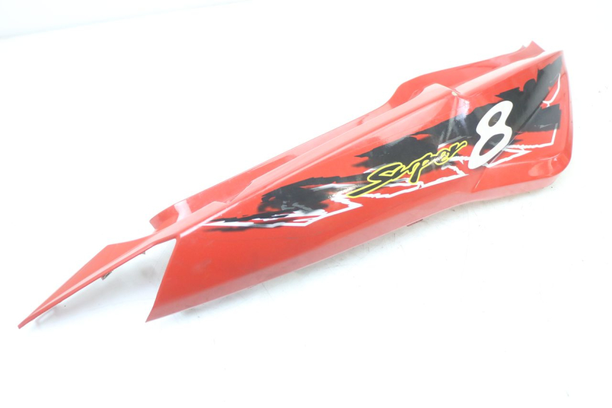 photo de CARENADO TRASERO DERECHA KYMCO SUPER 8 125 (2008 - 2015) - Primer plano técnico